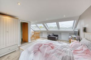 Bedroom- click for photo gallery